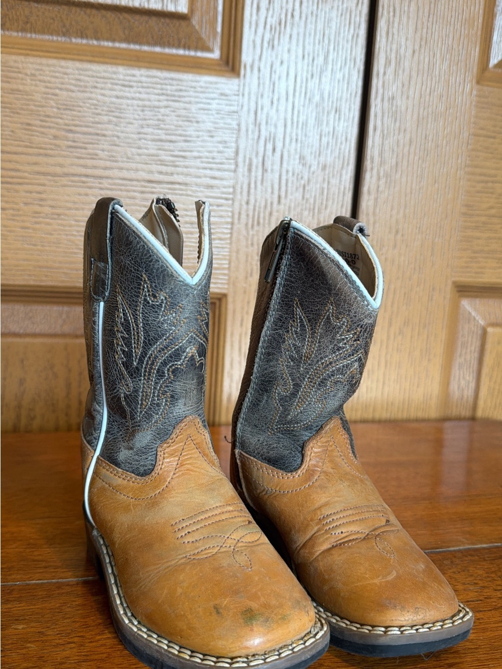 Kids Two-Tone Brown and Dark Gray Western Pull-On Boots